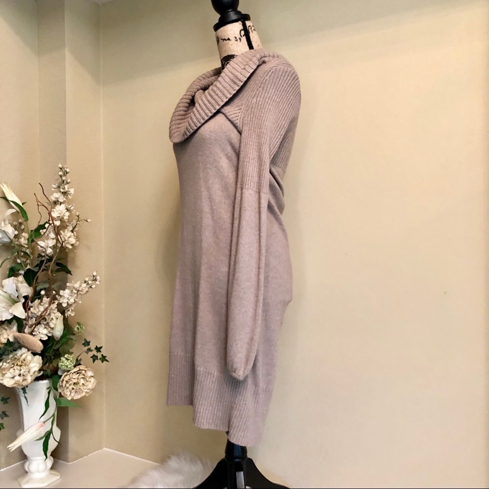 Ann Taylor LOFT tan sweater dress. Size medium. - Picture 3 of 5
